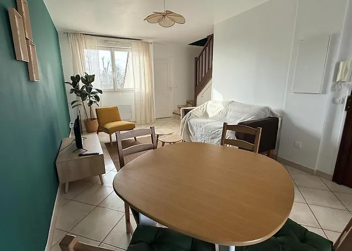 Le Duplex De La Gare Apartment